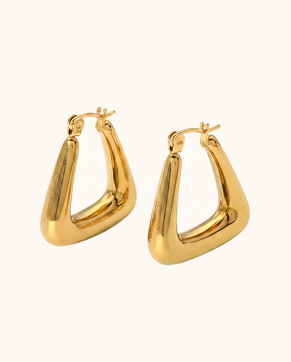 Isla Bar Stud Earrings - Gold