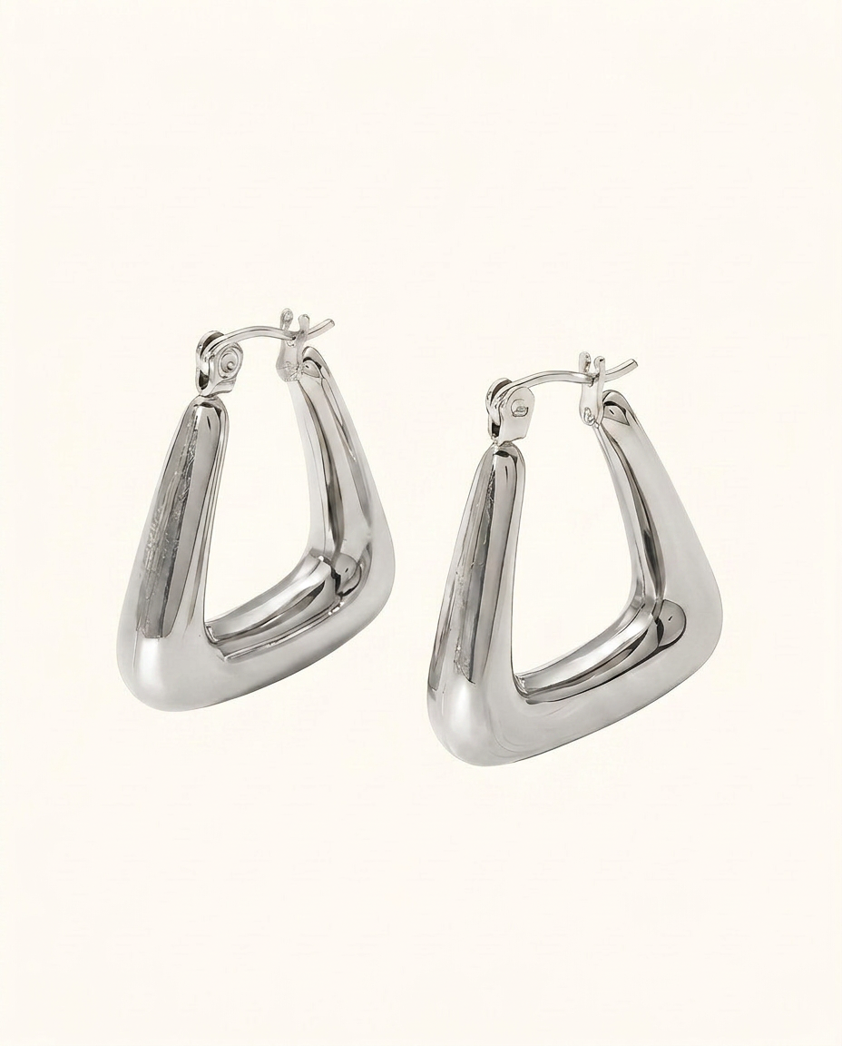 Isla Bar Stud Earrings - Gold