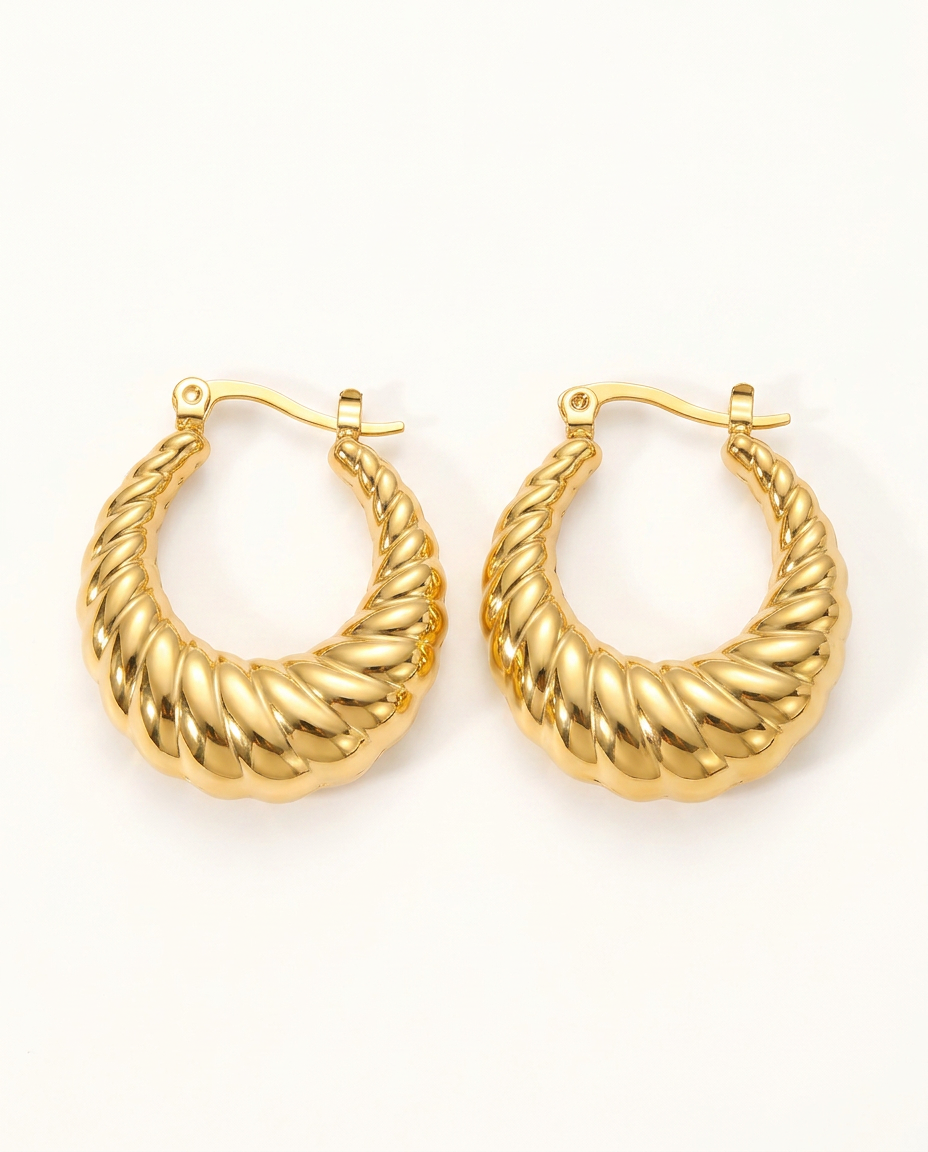 Noa Teardrop Earrings - Gold